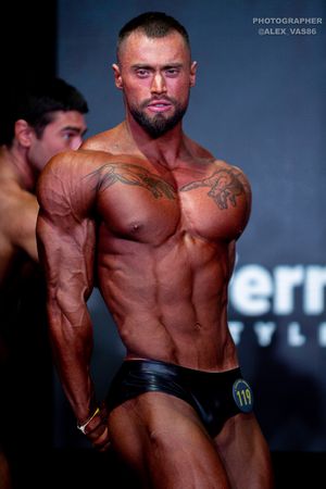 CLASSIC PHYSIQUE-НОВИЧКИ